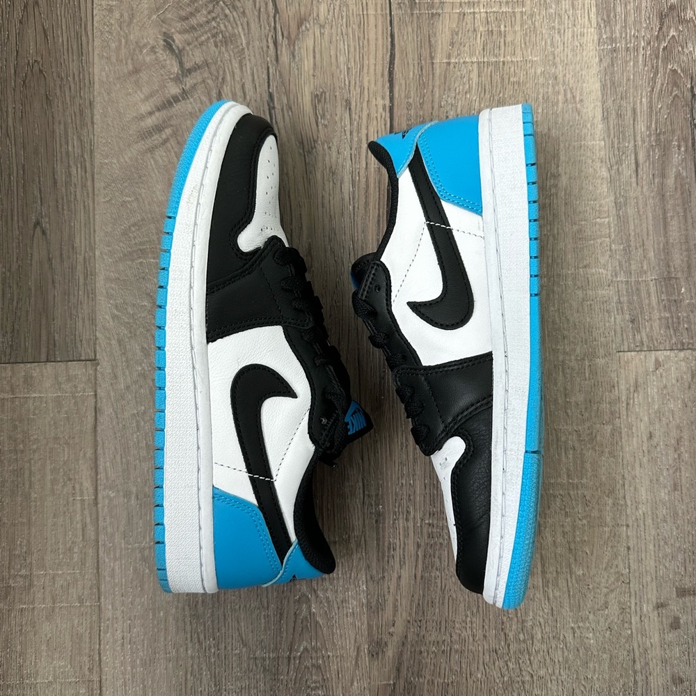 Air Jordan 1 Retro Low UNC
